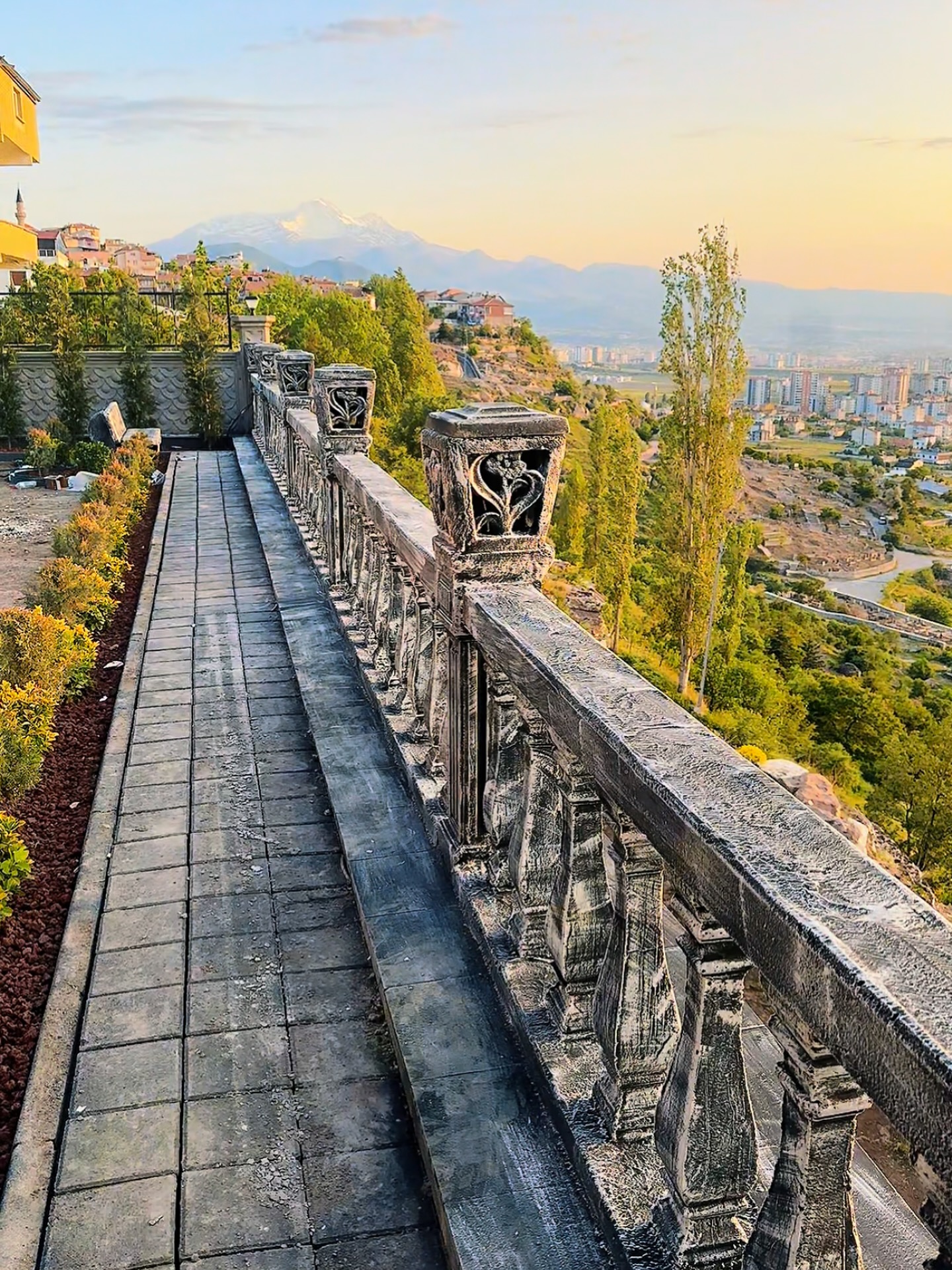 Mimari Beton Yapı - Klasik ve Modern Roma Bahçe Mimarisi
